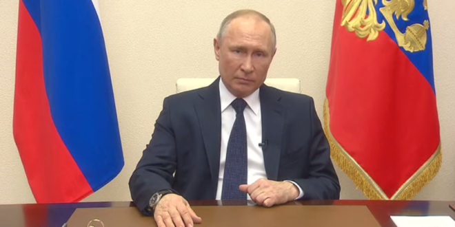 Путин продлил сроки действия истекающих паспортов и водительских прав